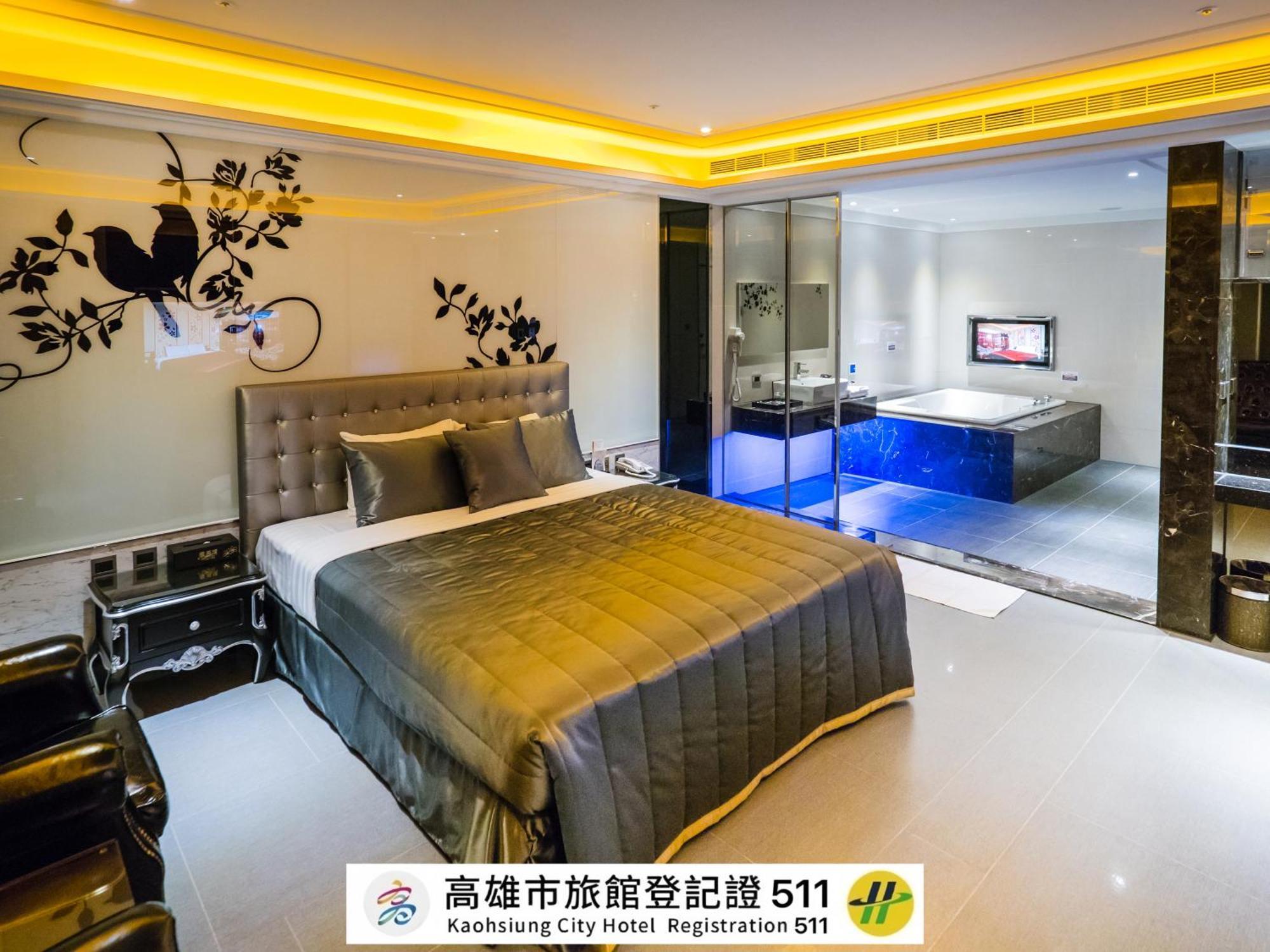 薇風情汽車旅館 - 鳳山館 Kaohsiung Exterior foto